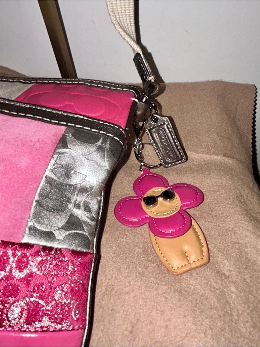 Coach Holiday Pink Patchwork Swingpack
Crossbody Bag. Fashion Purse Charm - Picture 2 of 7